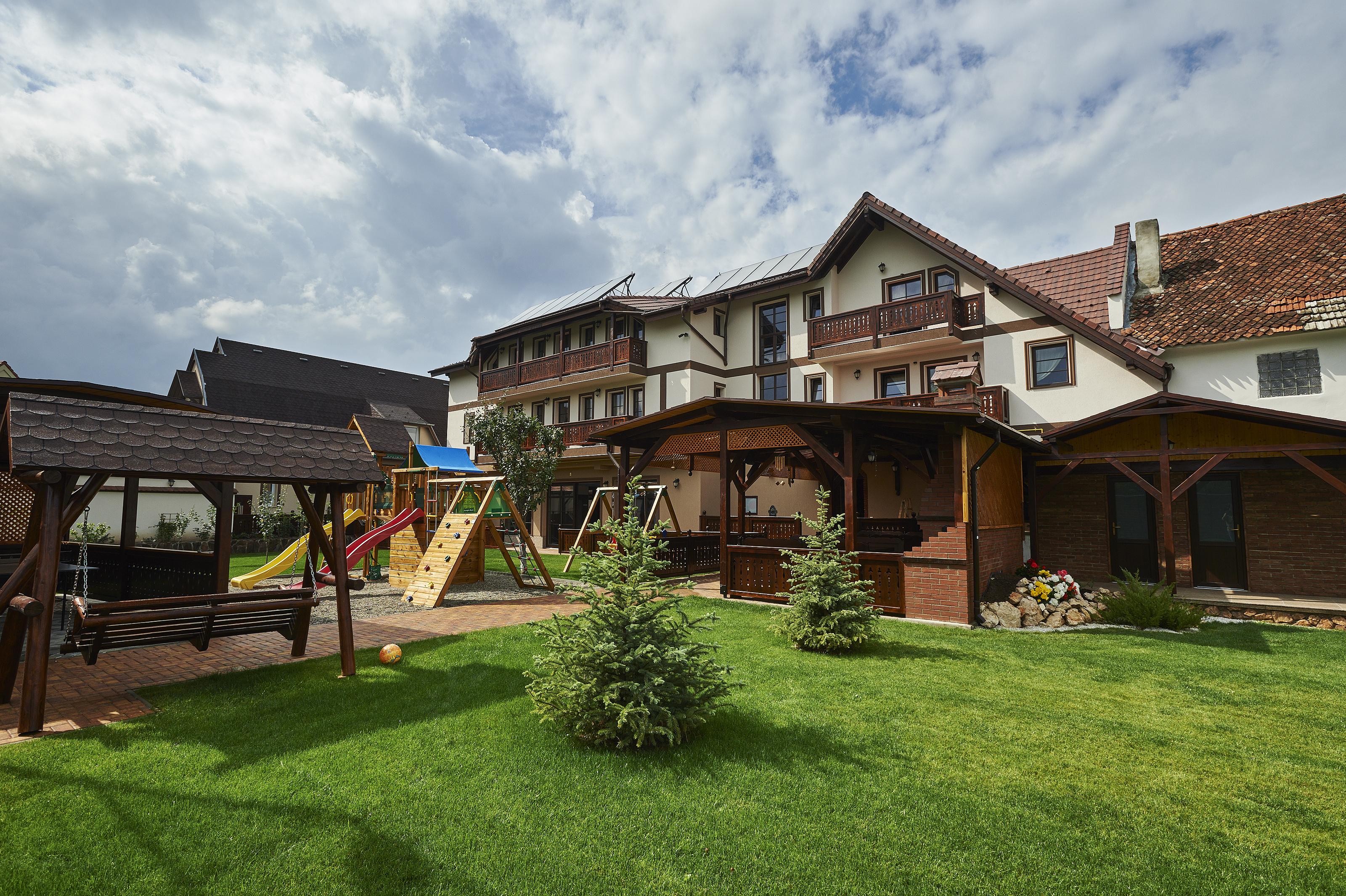Conacul Ambient Hotel Cristian  Exterior photo